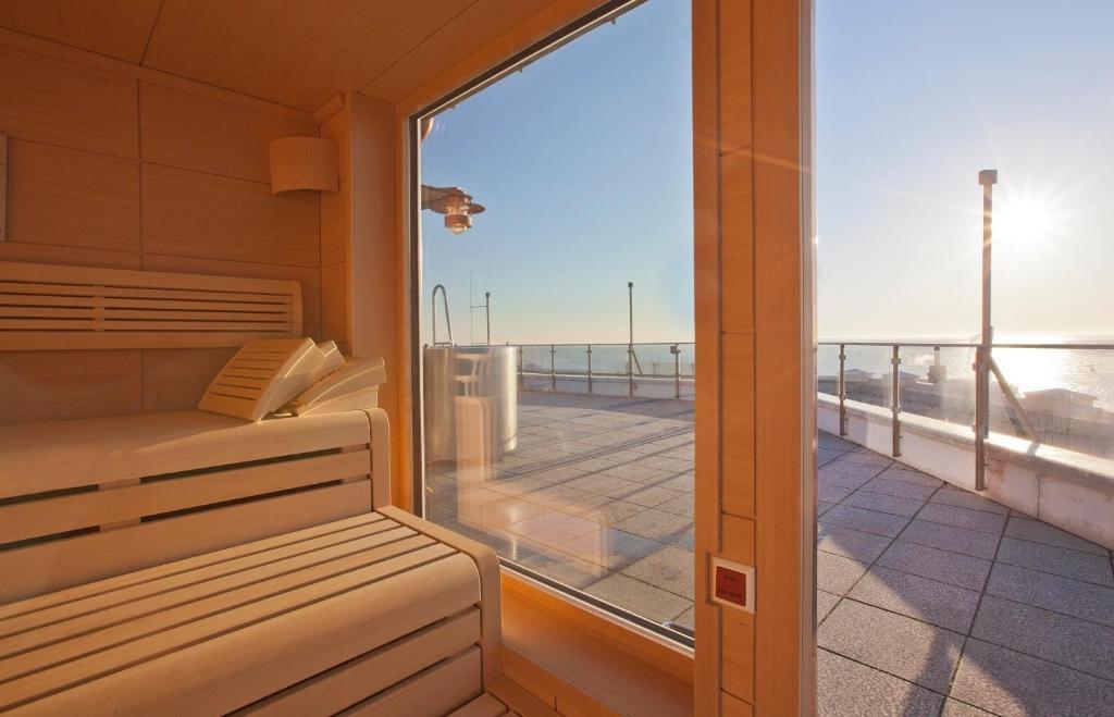 Michels Strandhotel Germania Norderney Exterior photo