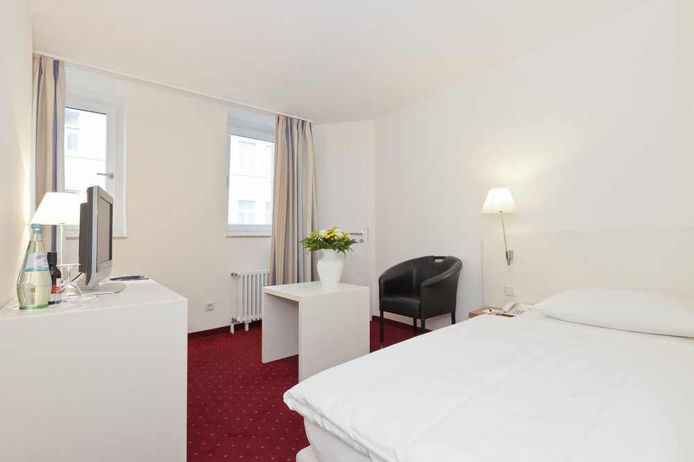 Michels Strandhotel Germania Norderney Exterior photo
